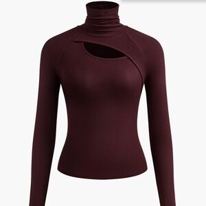 Commense Red Asymmetric Cut Out Turtleneck Long Sleeve Slinky Top - Small